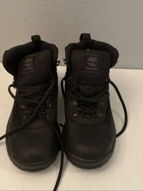 Timberland women’s Black Lace-Up Outdoor Boots